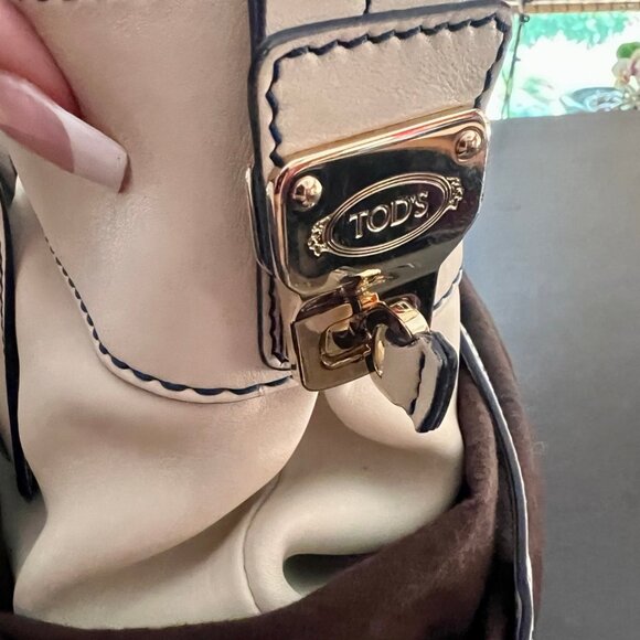 AUTHENTIC Italian Designer Tod's 'D Bag' Shoulder Bag - Picture 6 of 15